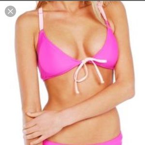 Great condition rocky wipeout racerback bikini